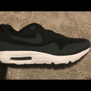 Men’s Nike Air Max shoes